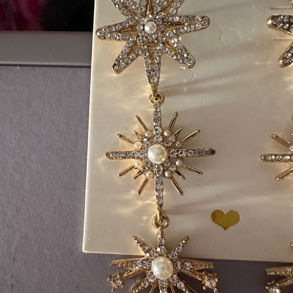 Untamed Petals Pearl and Crystal Drop Earrings. Wedding Earrings. - Picture 2 of 3